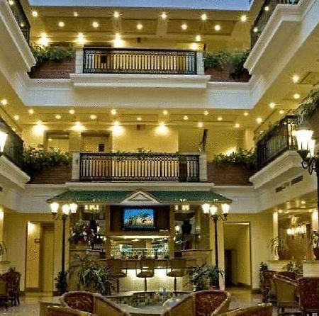 Savoy Suites Noida Zewnętrze zdjęcie