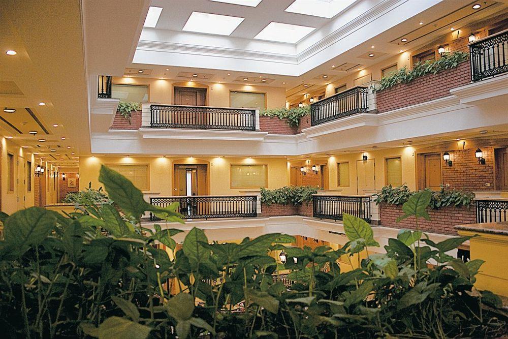 Savoy Suites Noida Zewnętrze zdjęcie