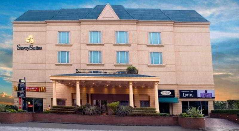 Savoy Suites Noida Zewnętrze zdjęcie