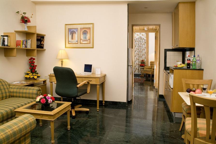 Savoy Suites Noida Pokój zdjęcie